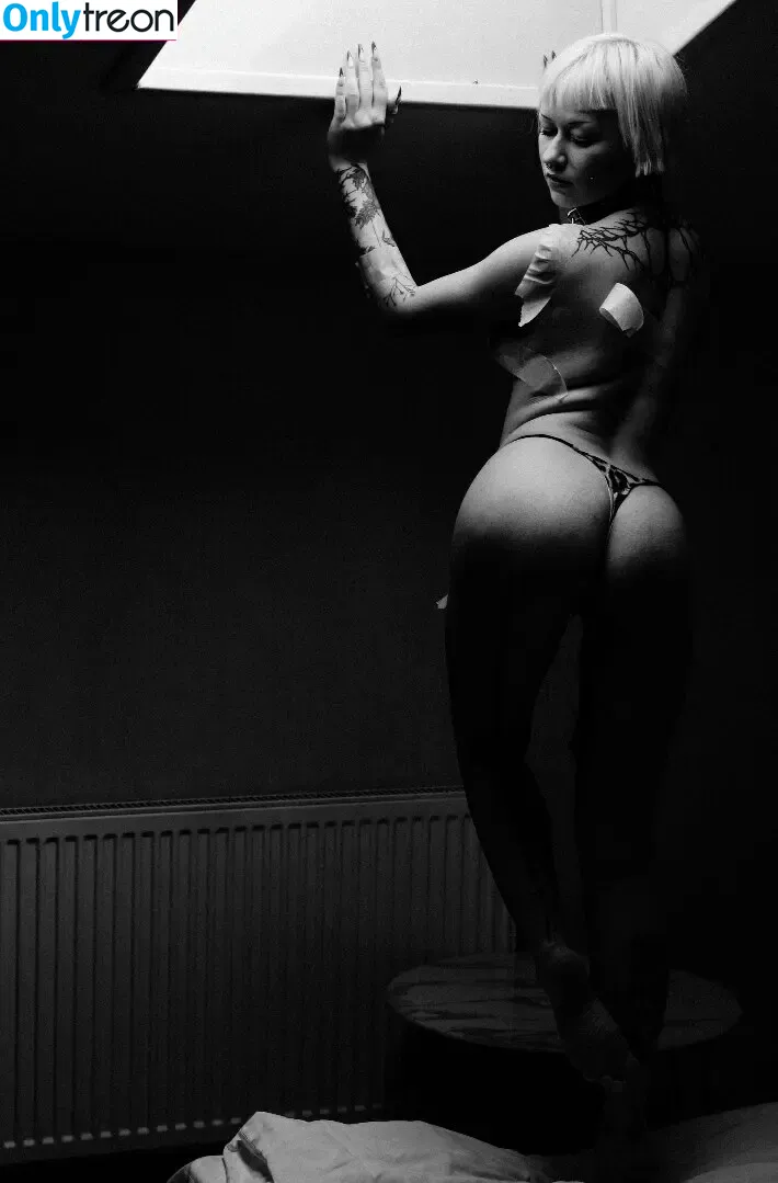 maltihoneyy nude photo #0290 (maltdisney)