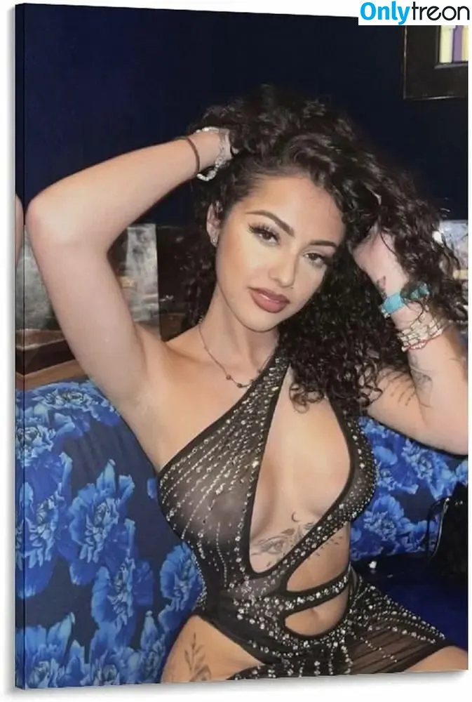 Malutrevejo nude photo #0002 (Malutrevejo)