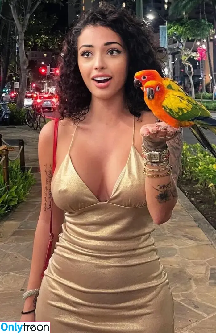 Malutrevejo nude photo #0019 (Malutrevejo)