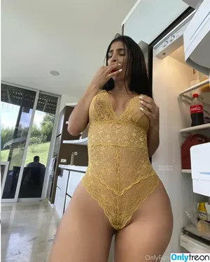 Malyxo nude photo #0091
