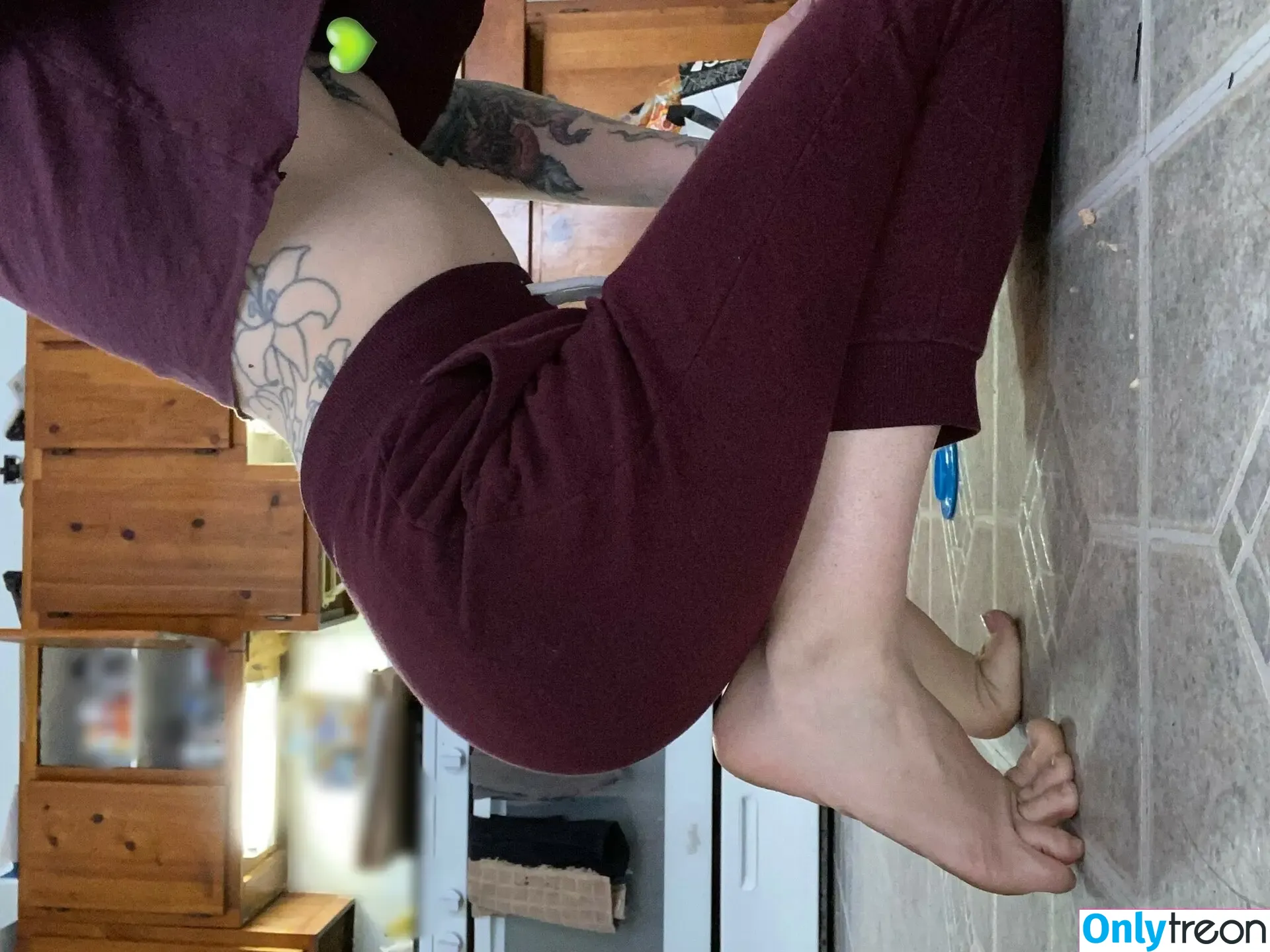 Mamas_Feet_xo nude photo #0031 (mamasfeet_x / mamasmelons)