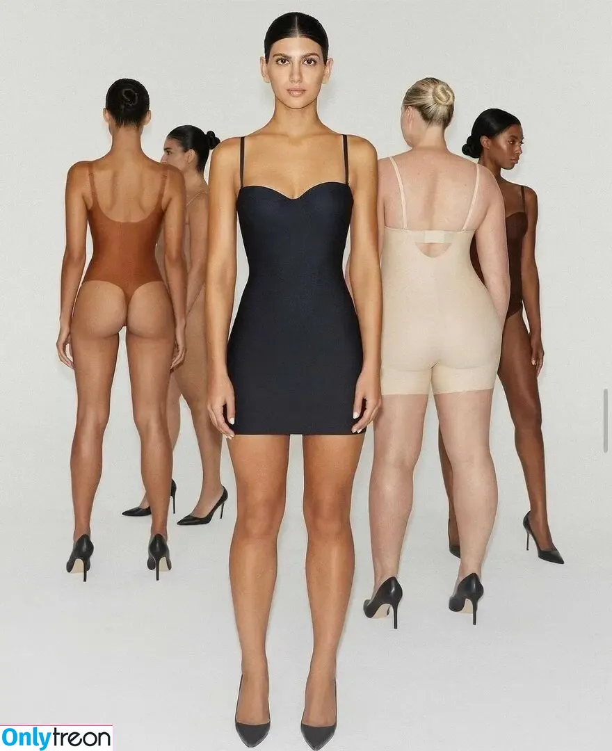 Manana Arakelyan nude photo #0007 (Mananamarie / mananamariee)