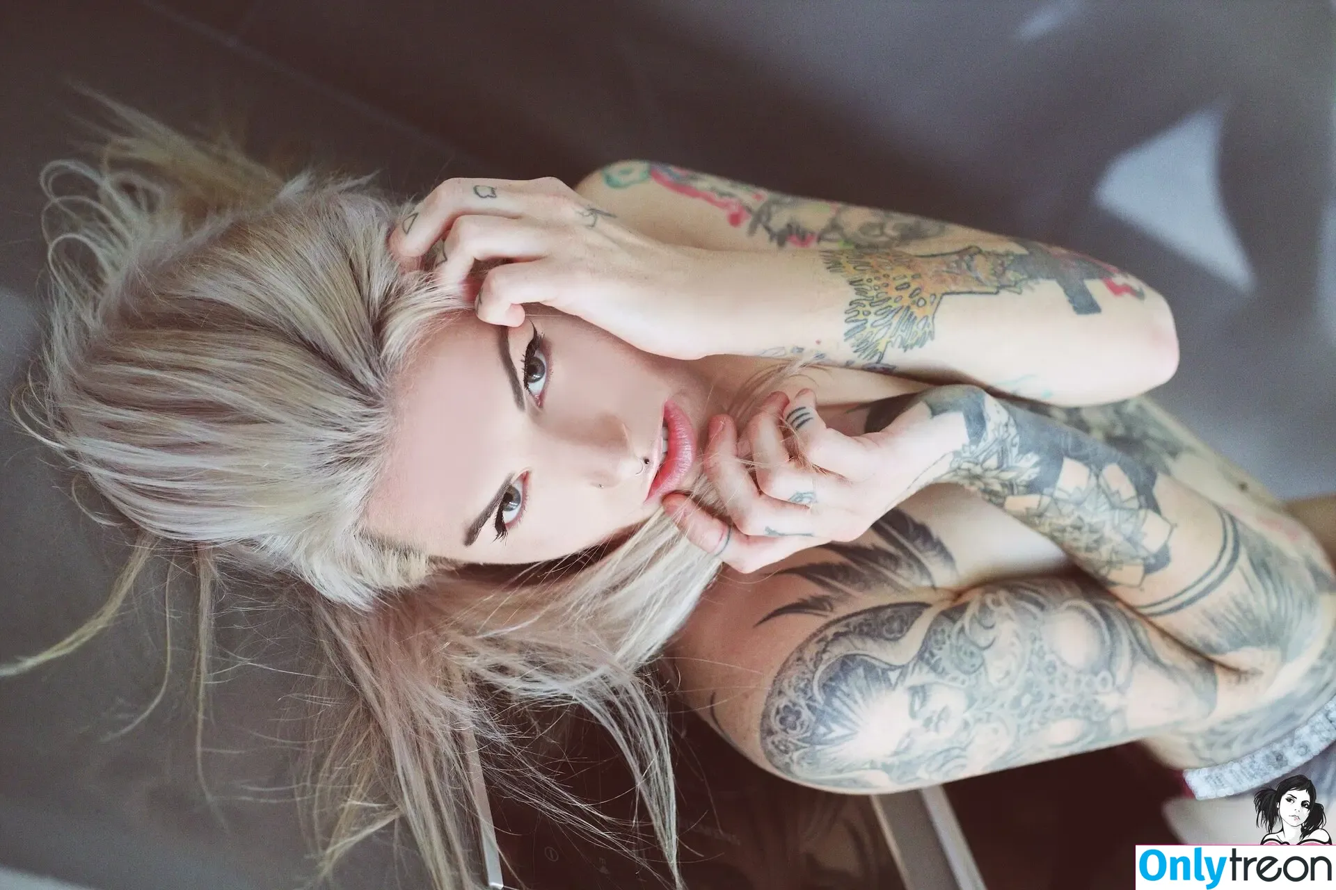 mandeelou nude photo #0224 (mandeelousg)
