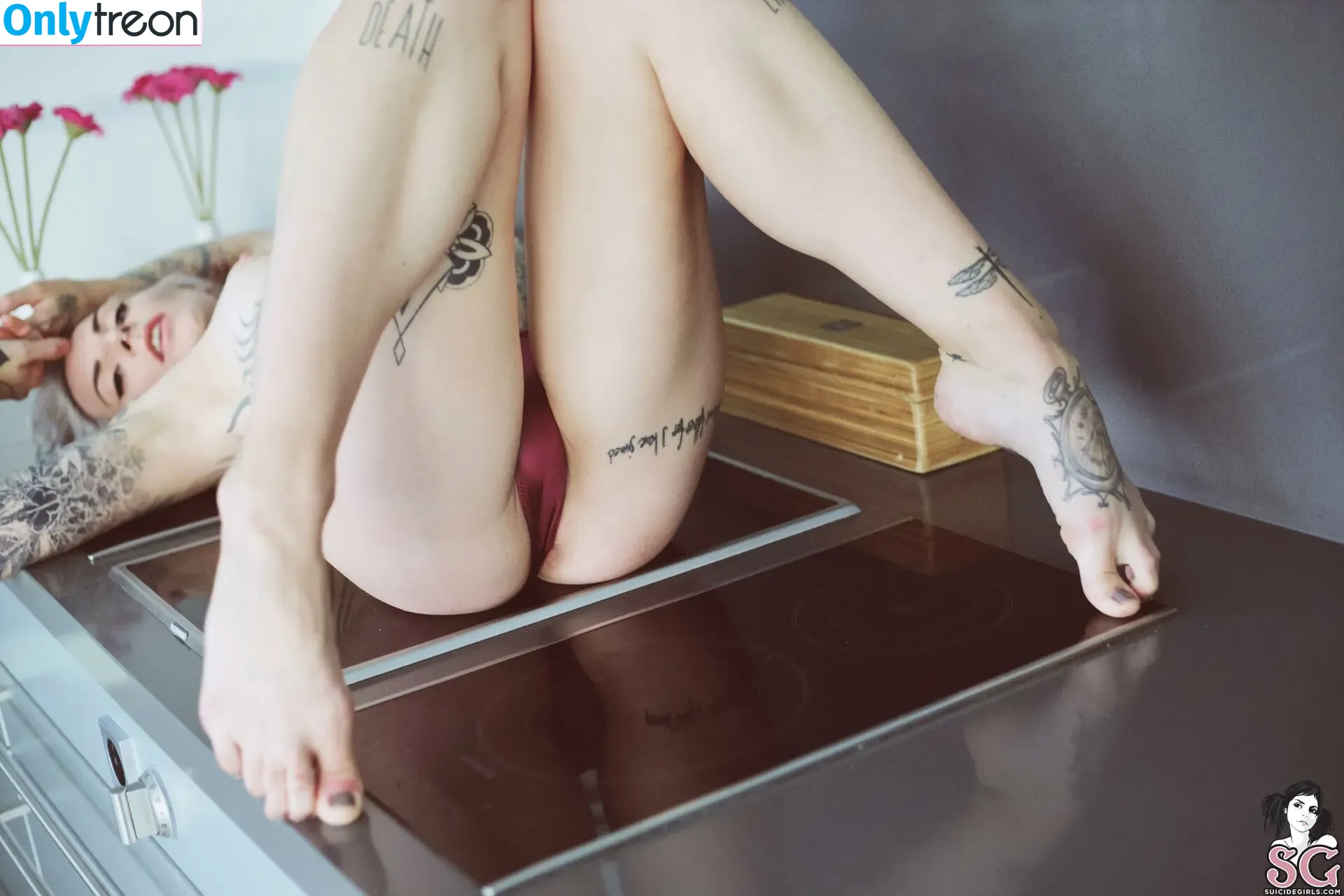 mandeelou nude photo #0225 (mandeelousg)