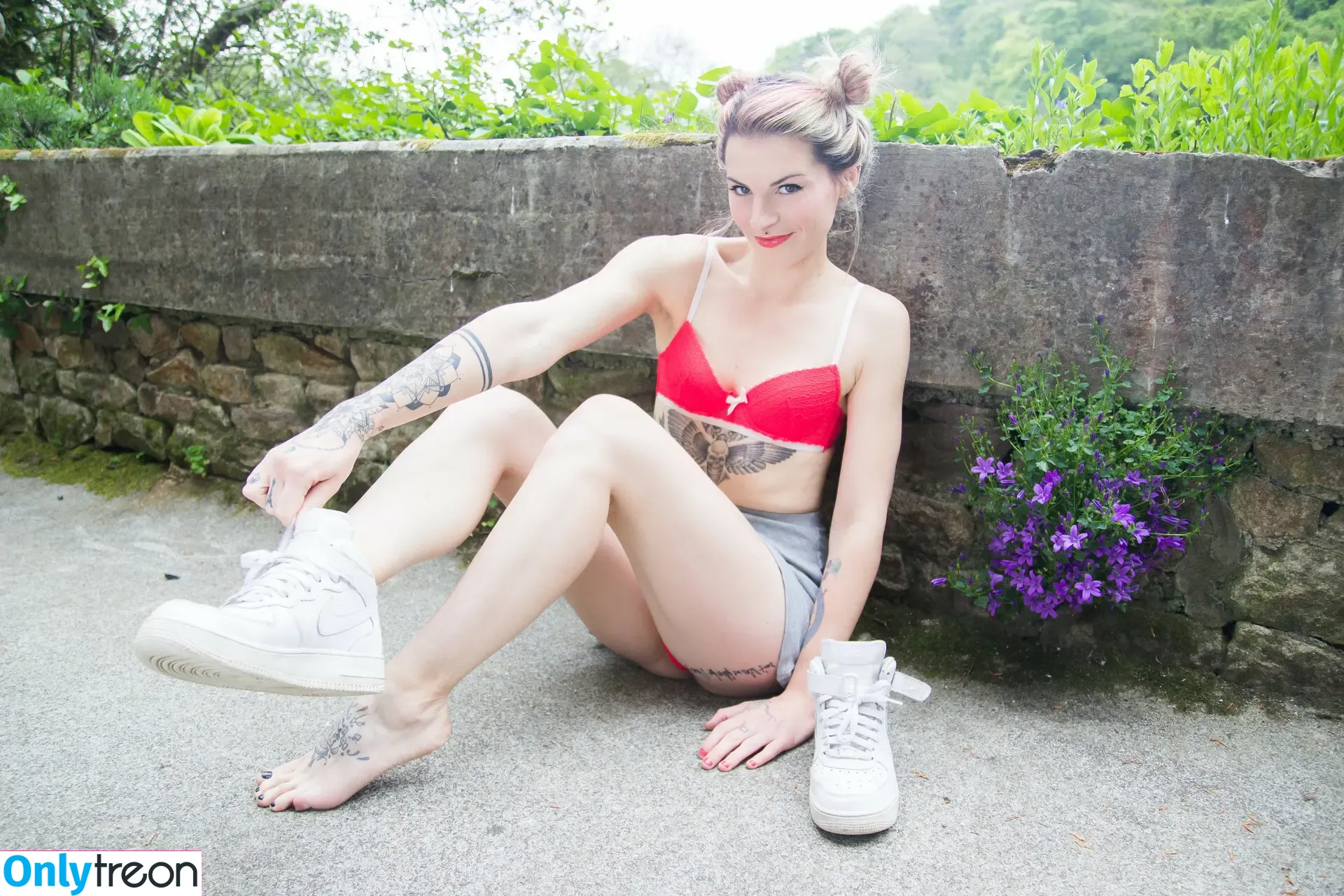 mandeelou nude photo #0263 (mandeelousg)