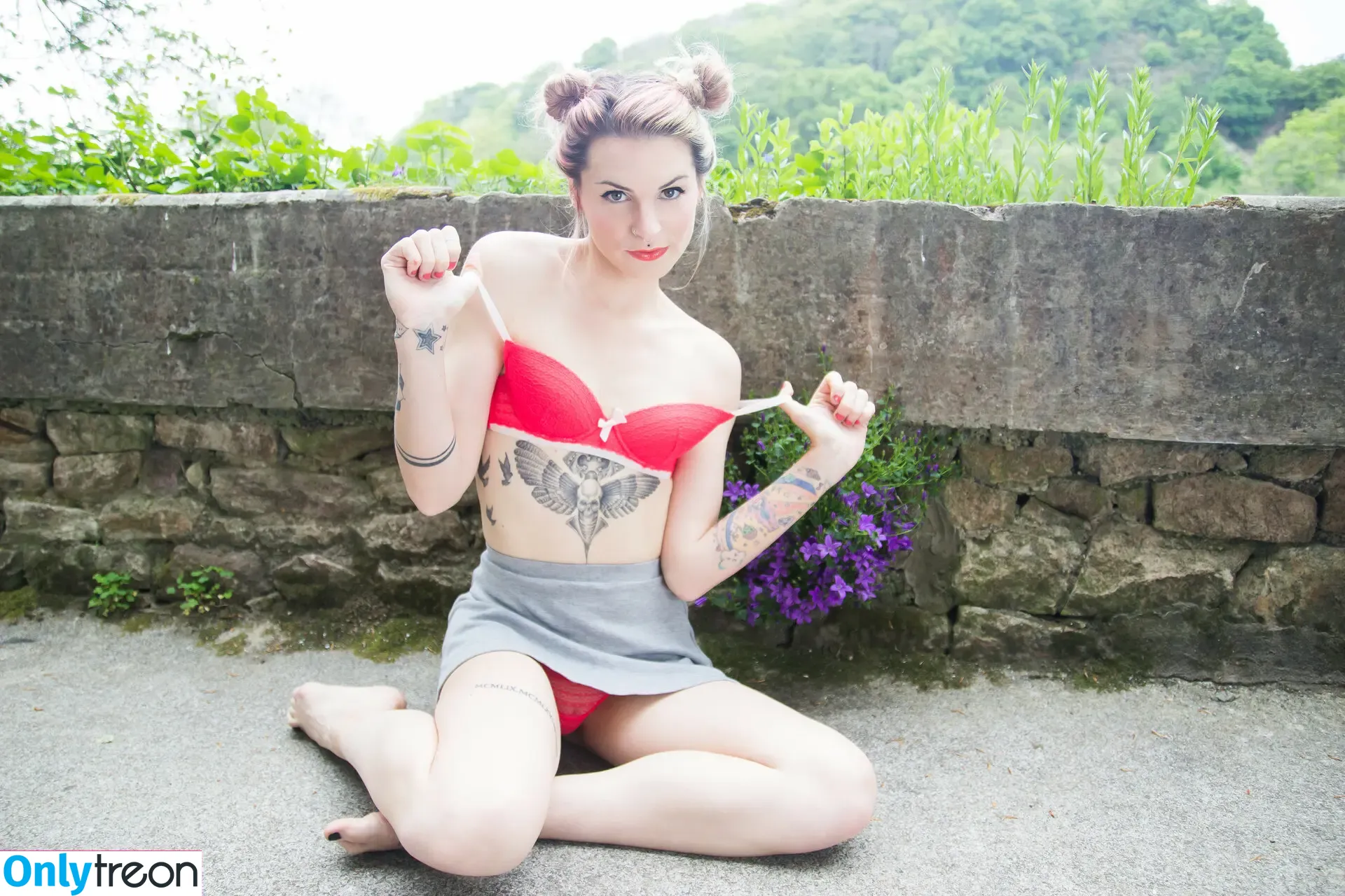mandeelou nude photo #0264 (mandeelousg)