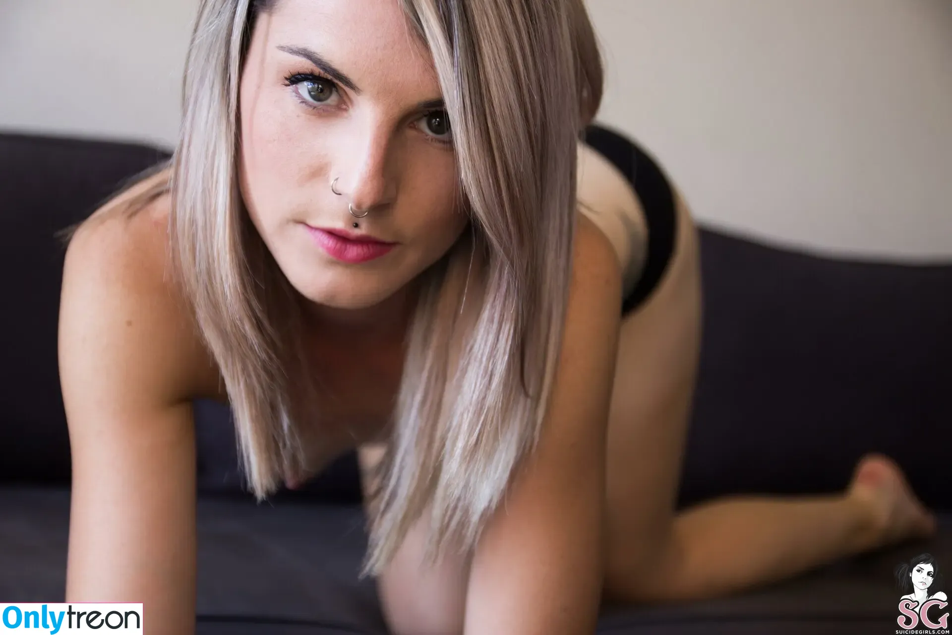 mandeelou nude photo #0477 (mandeelousg)