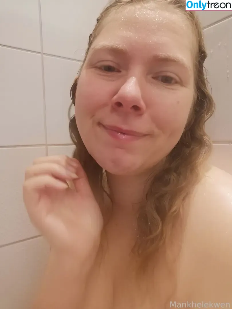 Mankhelekwen nude photo #0120 (Mankhelekwen)