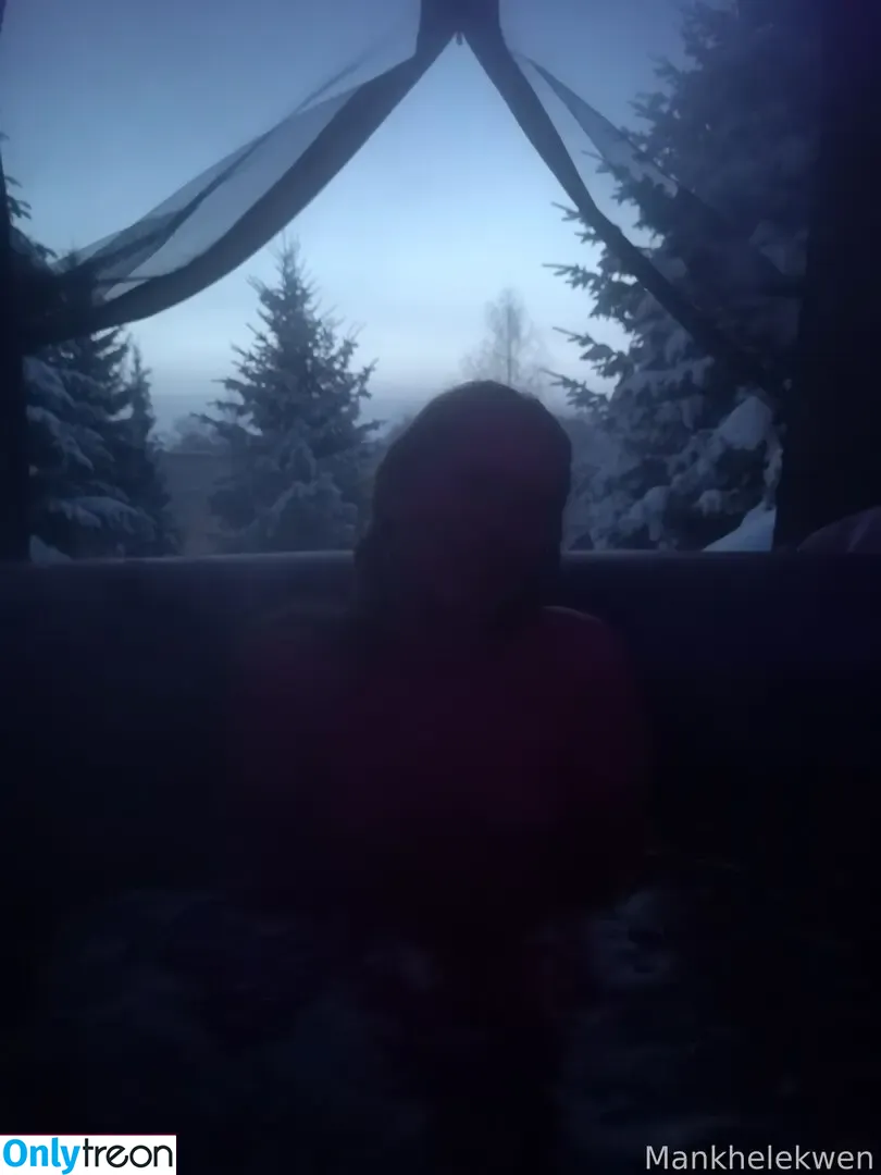 Mankhelekwen nude photo #0171 (Mankhelekwen)