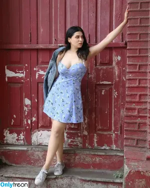Mannara Chopra / memannara nude photo #0041