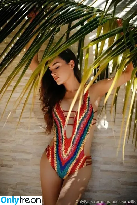 Manu TRans Girl nude photo #0003 (emanuellebrazilts / manu_brazilll)