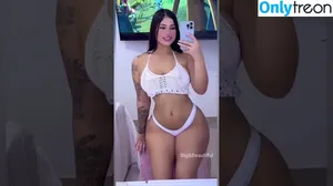  nude photo #0004