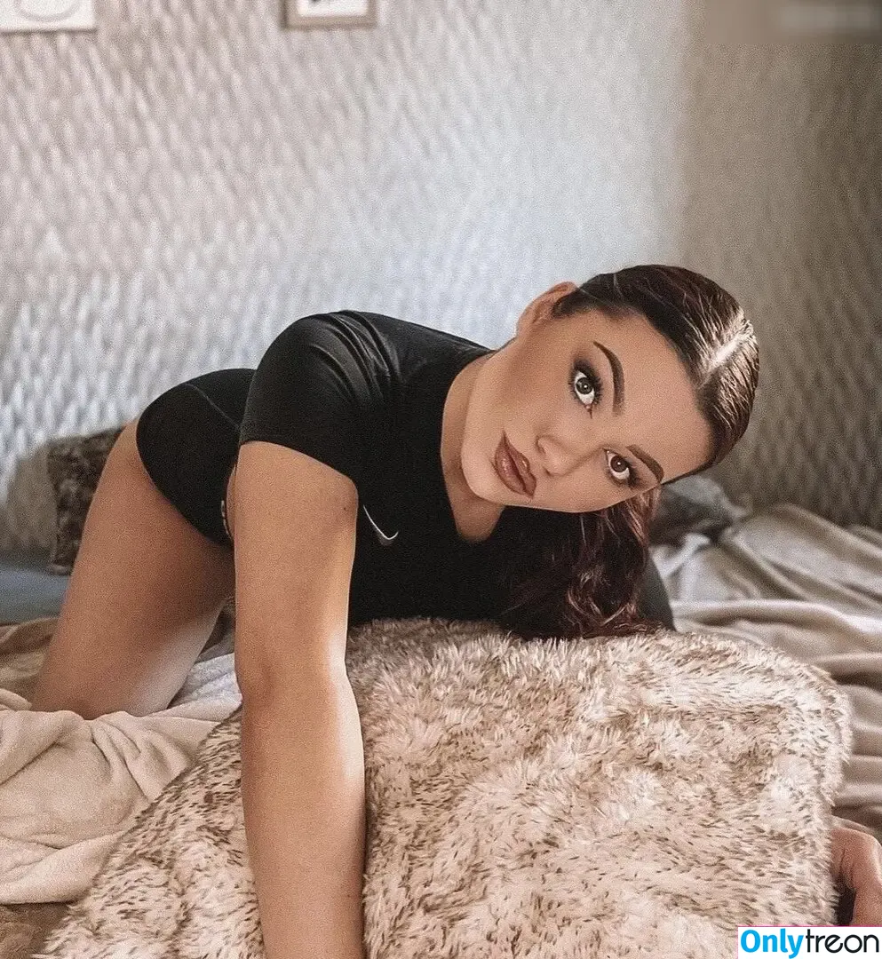 Mara.ambronn nude photo #0029 (Mara.ambronn)