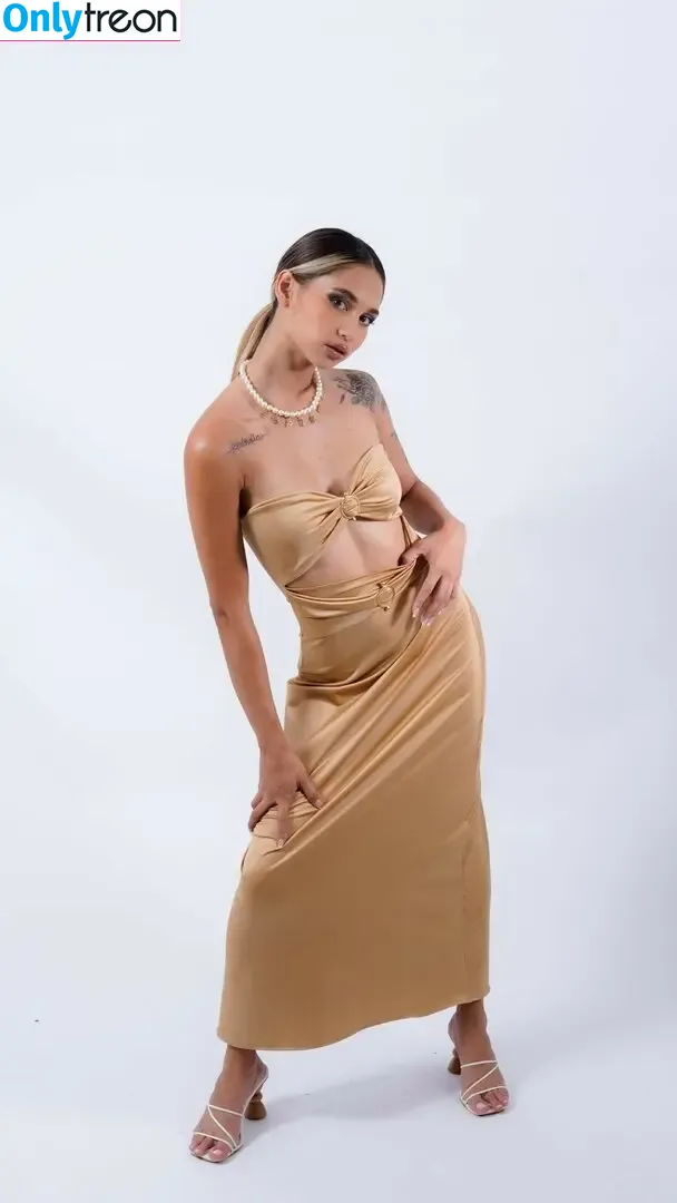 mara_ross nude photo #0001 (mara__ross / mararossoficial)