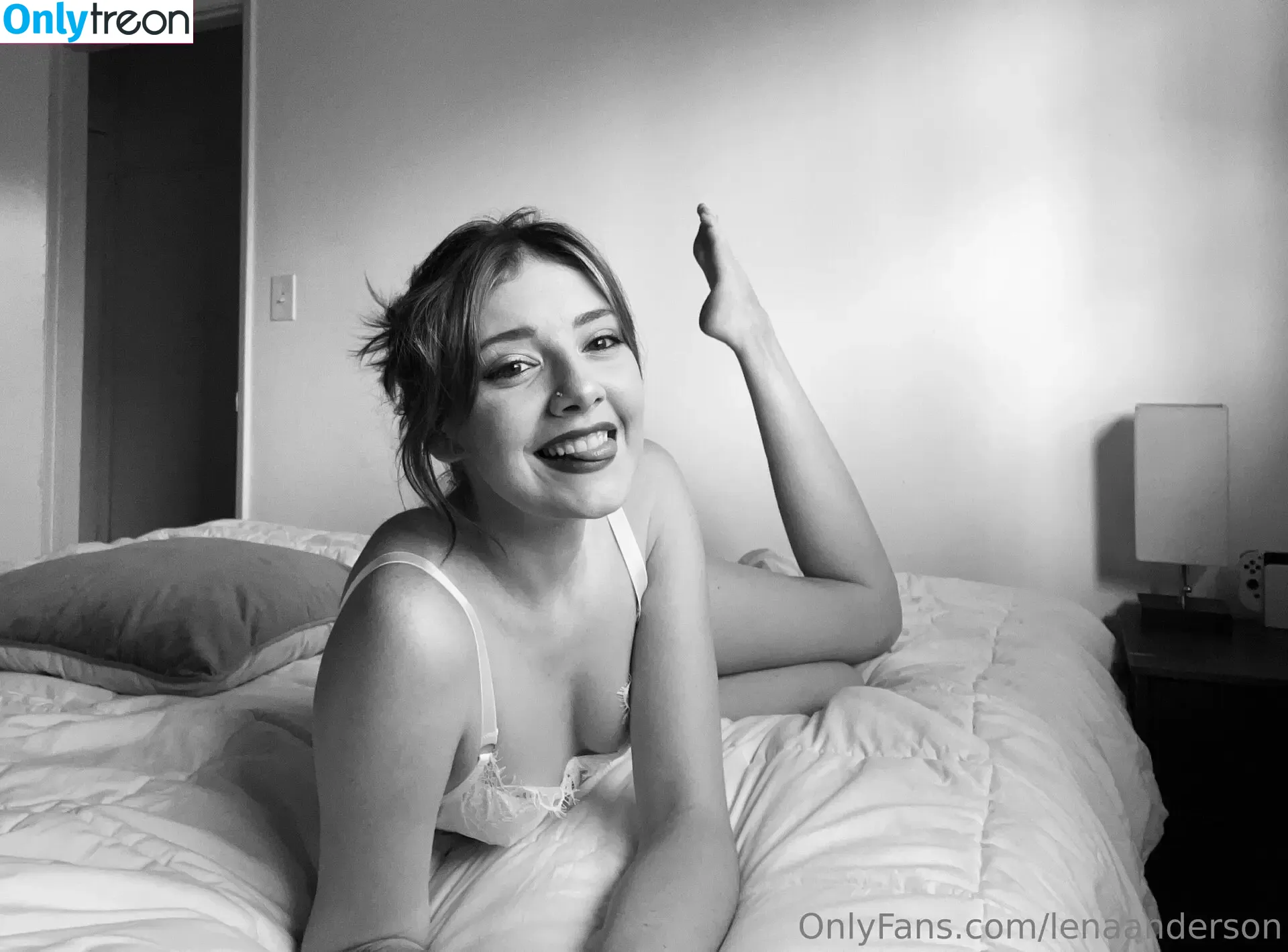marawatson nude photo #0026 (marawatsonnn)