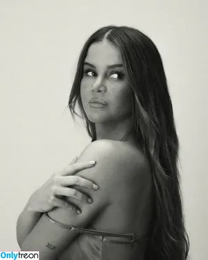 Maren Morris / marenmorris nude photo #0055