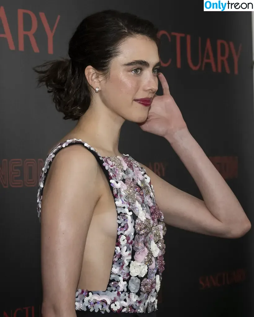 Margaret Qualley nude photo #0360 (margaretqualley)