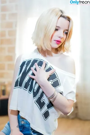  nude photo #0010