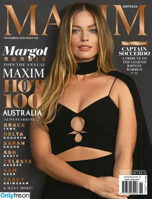 Margot Robbie / margotrobbieofficial nude photo #0393