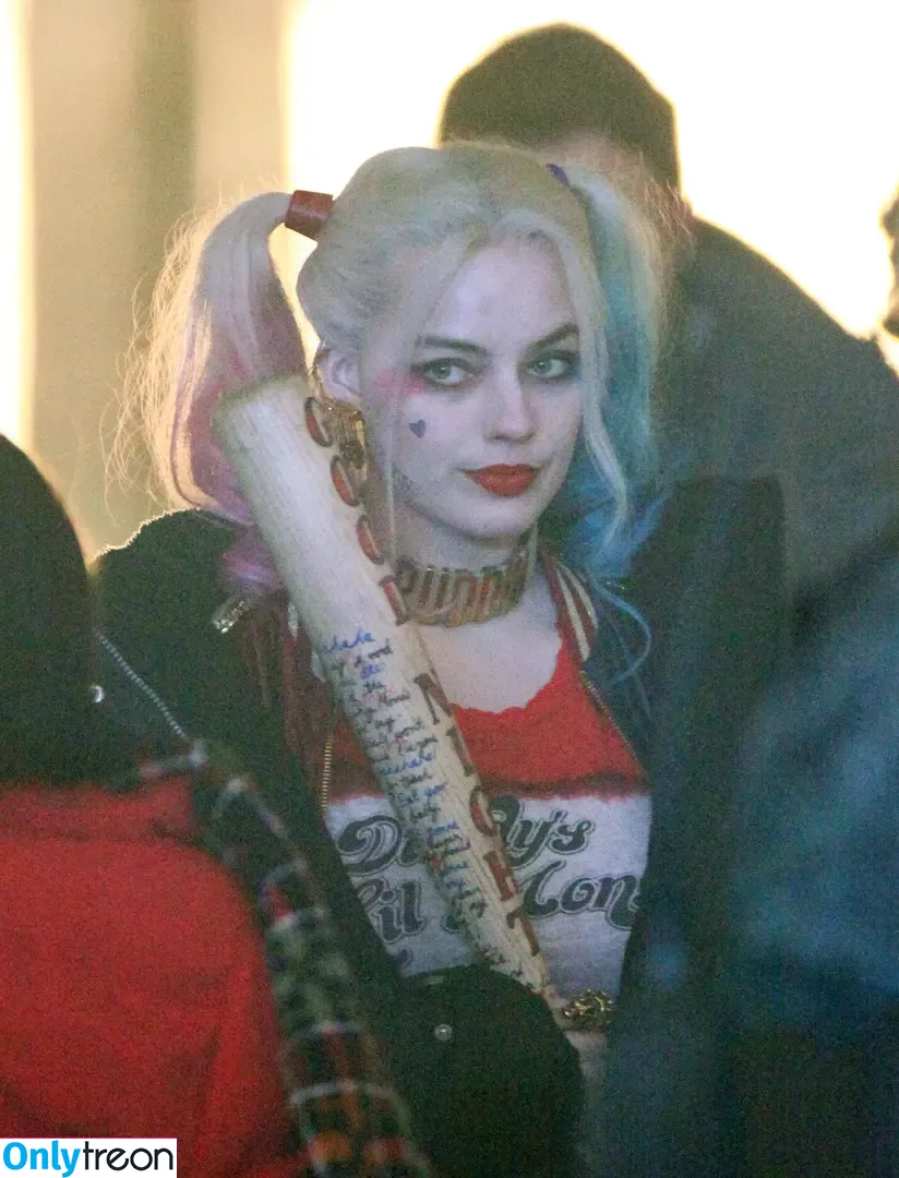 Margot Robbie nude photo #0007 (margotrobbieofficial)