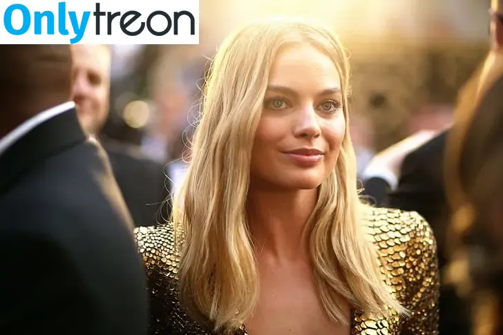 Margot Robbie nude photo #0102 (margotrobbieofficial)