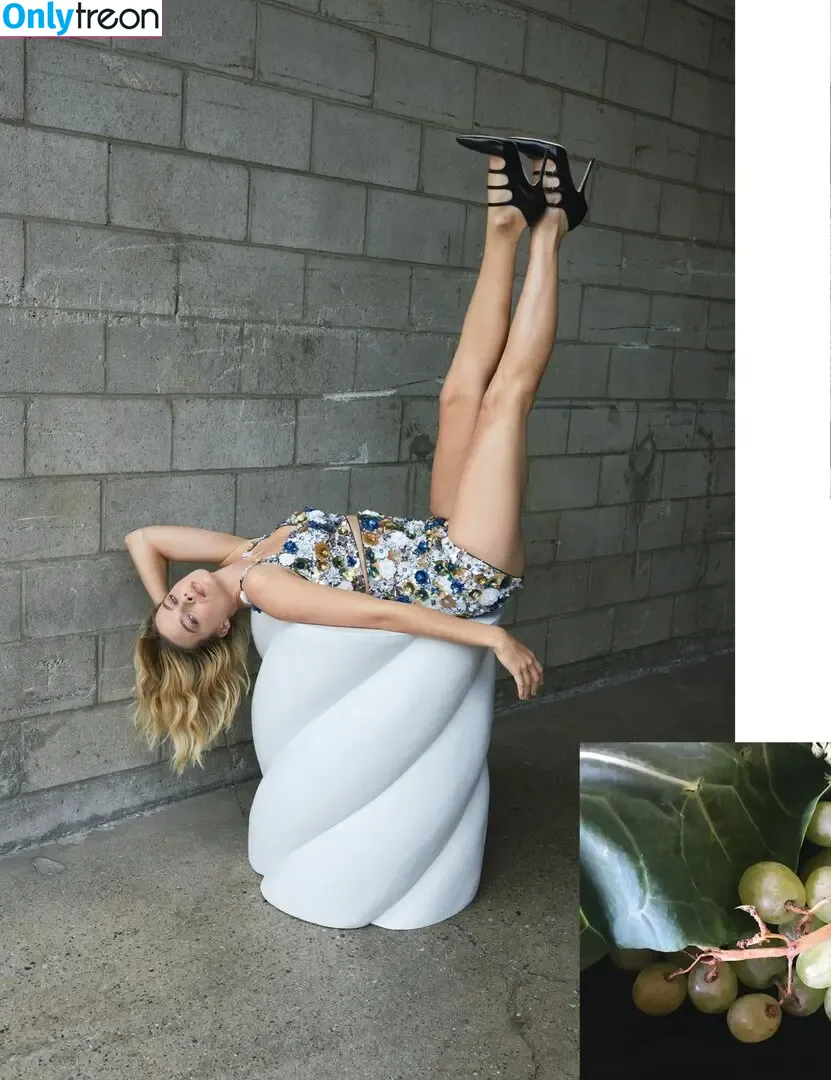 Margot Robbie nude photo #0347 (margotrobbieofficial)