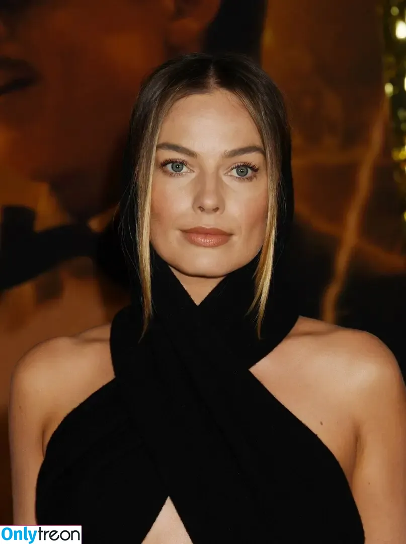 Margot Robbie nude photo #0502 (margotrobbieofficial)