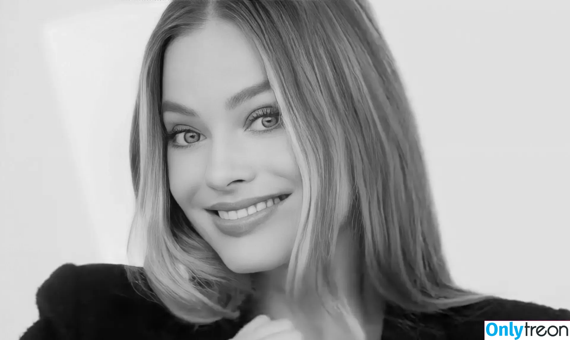 Margot Robbie nude photo #0669 (margotrobbieofficial)
