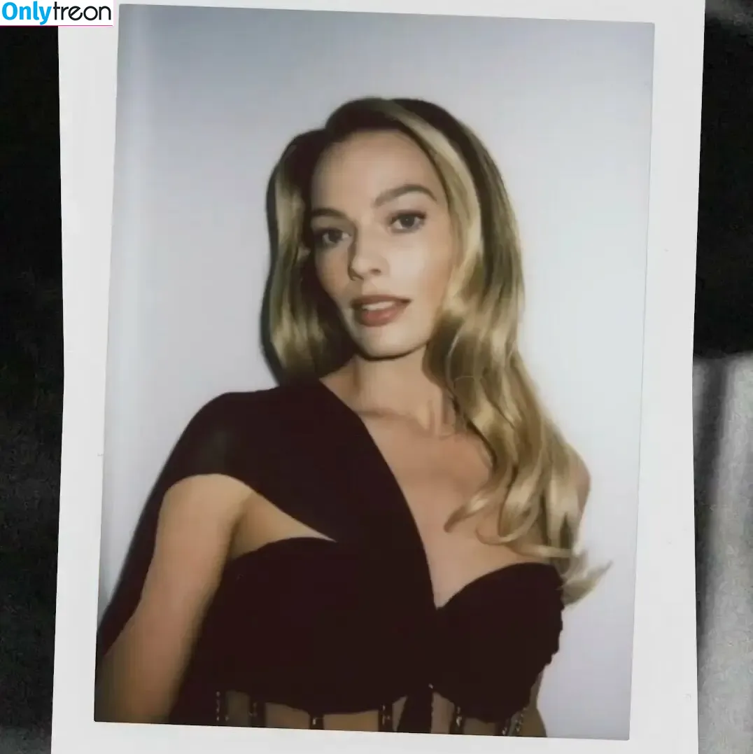 Margot Robbie nude photo #0718 (margotrobbieofficial)