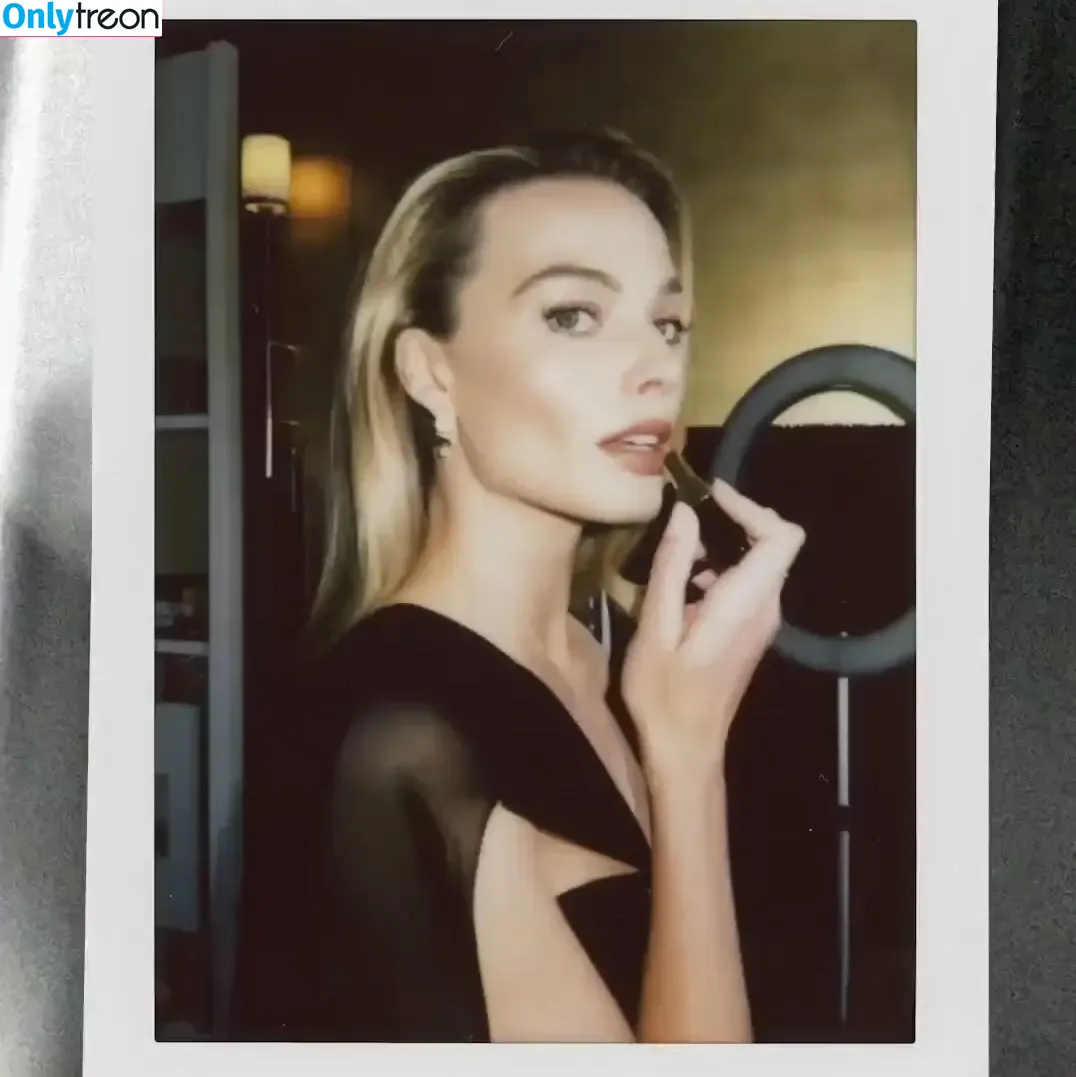 Margot Robbie nude photo #0720 (margotrobbieofficial)
