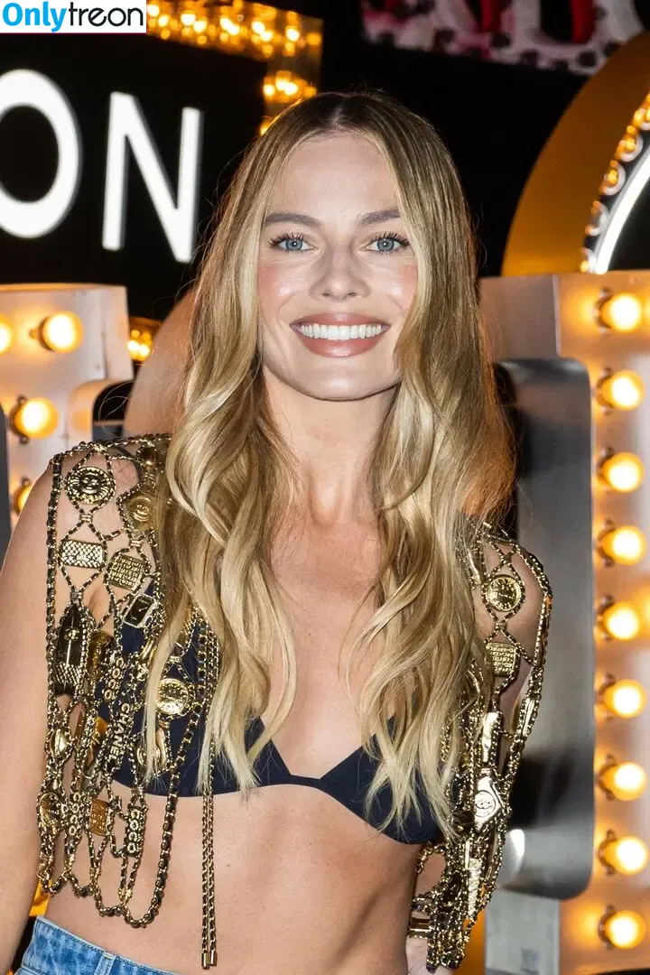 Margot Robbie nude photo #0732 (margotrobbieofficial)