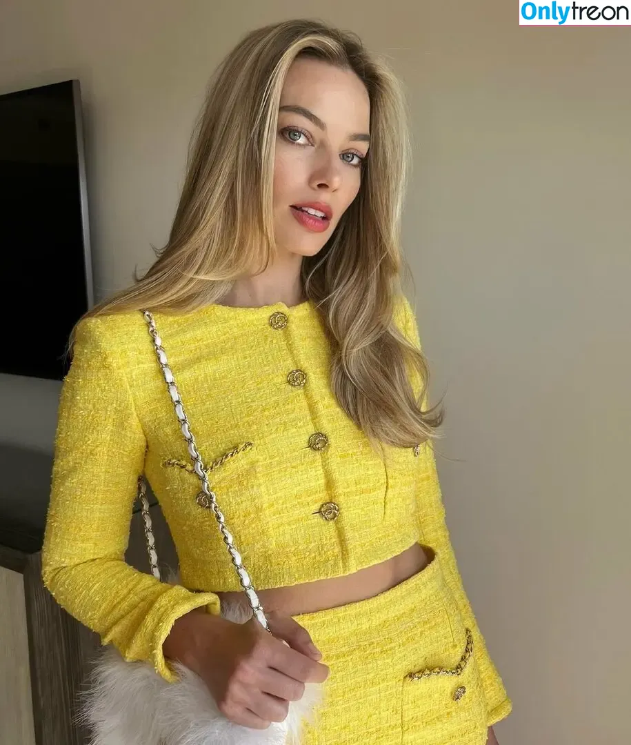 Margot Robbie nude photo #0827 (margotrobbieofficial)
