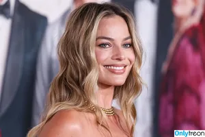 Margot Robbie / margotrobbieofficial nude photo #1356