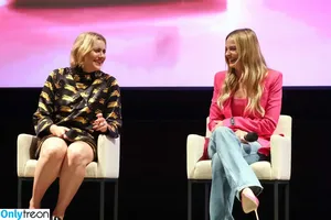 Margot Robbie / margotrobbieofficial nude photo #1399