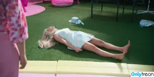 Margot Robbie / margotrobbieofficial nude photo #1434