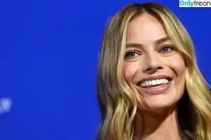 Margot Robbie / margotrobbieofficial nude photo #1537