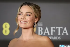Margot Robbie / margotrobbieofficial nude photo #1933