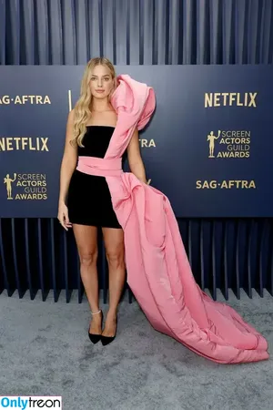 Margot Robbie / margotrobbieofficial nude photo #1951