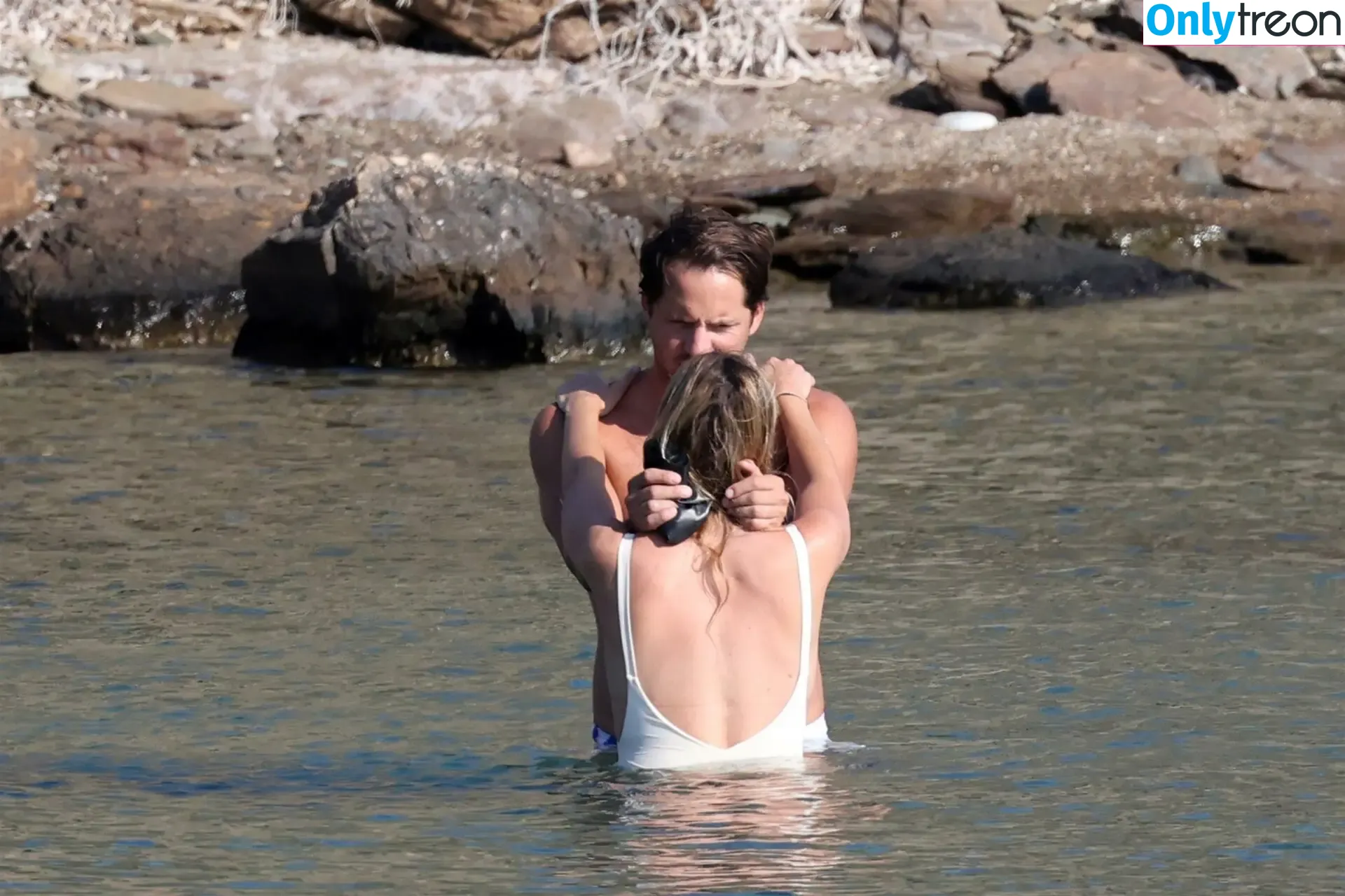 Margot Robbie nude photo #1242 (margotrobbieofficial)