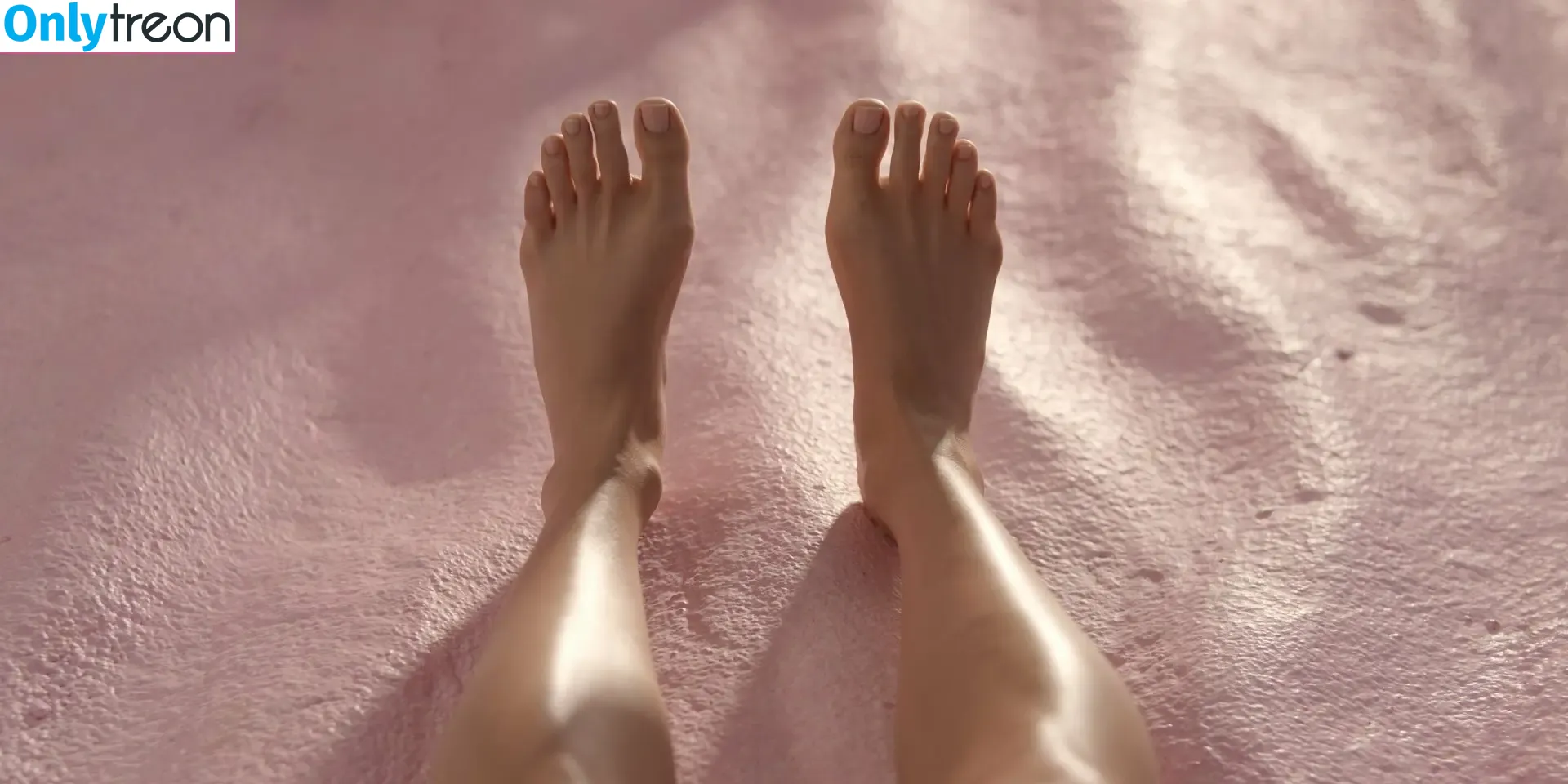 Margot Robbie nude photo #1428 (margotrobbieofficial)