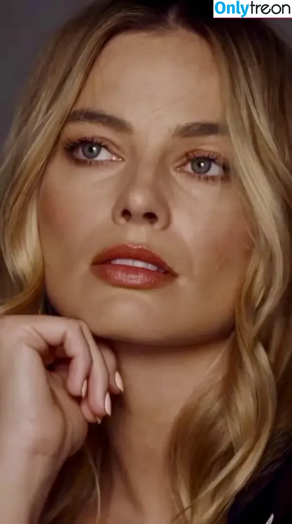 Margot Robbie nude photo #1523 (margotrobbieofficial)