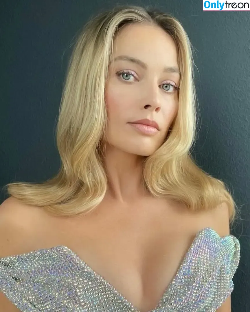 Margot Robbie nude photo #1769 (margotrobbieofficial)