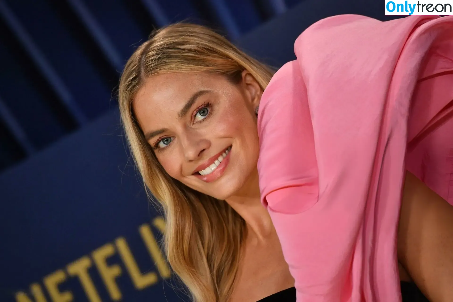 Margot Robbie nude photo #1973 (margotrobbieofficial)
