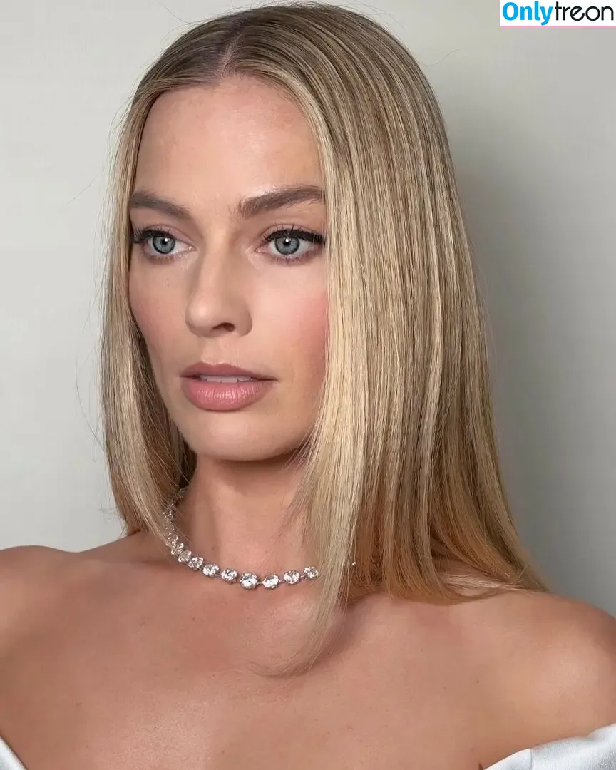 Margot Robbie nude photo #1992 (margotrobbieofficial)