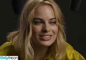 Margot Robbie / margotrobbieofficial nude photo #2277