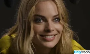 Margot Robbie / margotrobbieofficial nude photo #2288