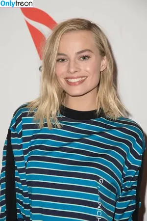 Margot Robbie / margotrobbieofficial nude photo #2290