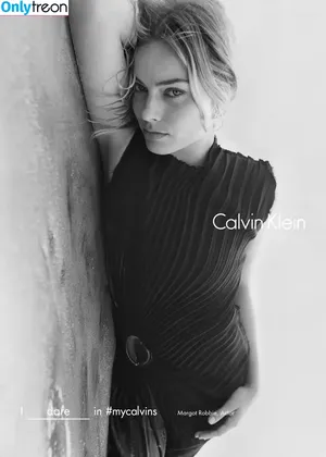 Margot Robbie / margotrobbieofficial nude photo #2435