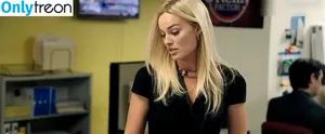 Margot Robbie / margotrobbieofficial nude photo #2590
