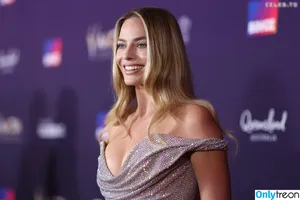 Margot Robbie / margotrobbieofficial nude photo #2876